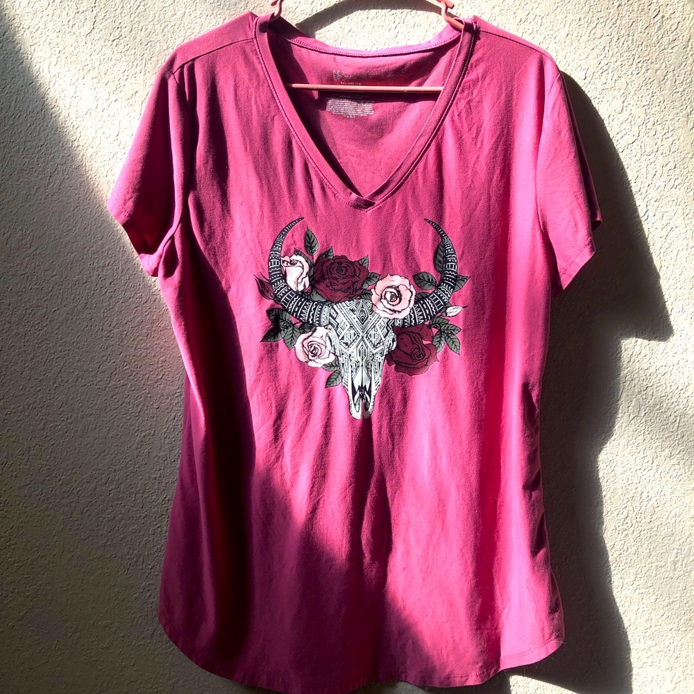 Extra soft boho graphic t